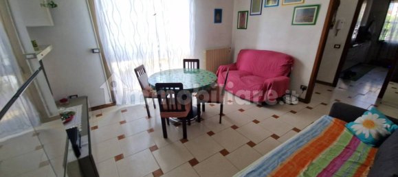 Apartamento de 3 dormitorios en Cesate, Italy No. 310248 8