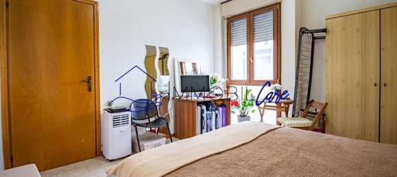 3 rooms Apartment in Pisa, Italy No. 51894 12