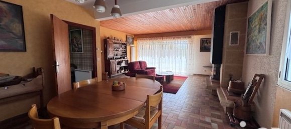 Casa de 5 dormitorios en Le Poinconnet, France No. 283464 6