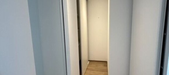 2 chambres Appartement à Montélimar, France No. 299546 9