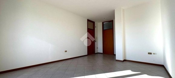 2 bedrooms Apartment in Forlì, Italy No. 206689 3