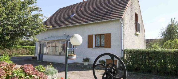 3 Schlafzimmer Haus in Le Charme, France, Nr. 240273 2