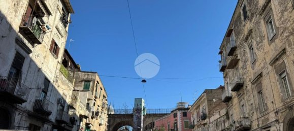 4 rooms Apartment in Naples, Italy No. 210927 3