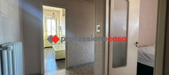 Apartamento de 3 habitaciónes en Campobasso, Italy No. 165343 11