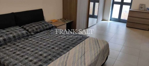 Apartamento de 2 dormitorios en Xghajra, Malta No. 8072 5