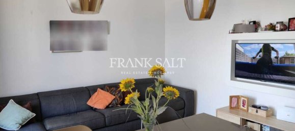 Apartamento de 2 dormitorios en Xghajra, Malta No. 8072 4