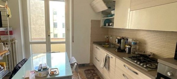 Apartamento de 5 divisões em Pisa, Italy N.º 8456 17