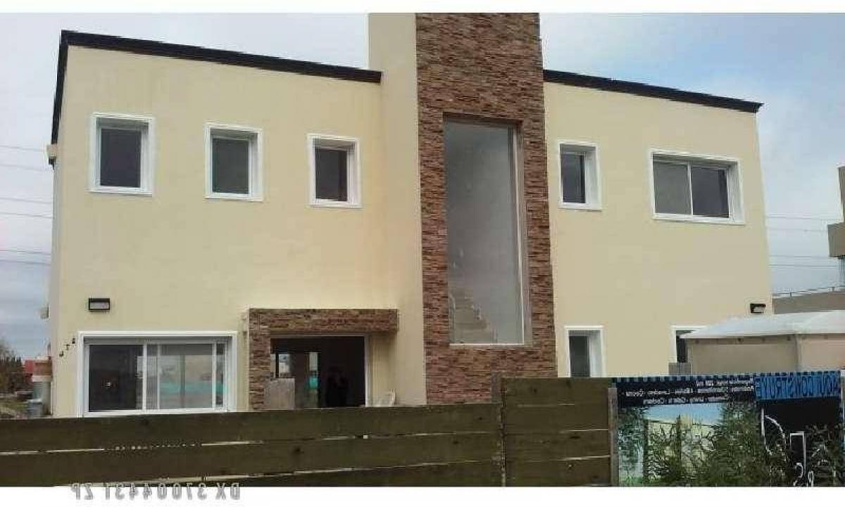 4 bedrooms House in Tigre, Argentina No. 94885