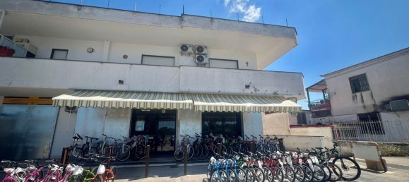  عقار تجاري في Pozzuoli, Italy 245متر مربع رقم 258800 10