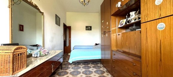 Apartamento de 4 divisões em Torre del Greco, Italy N.º 150983 21
