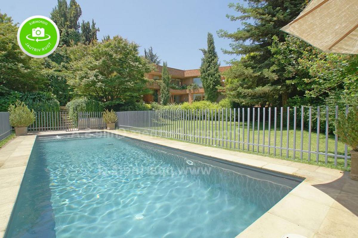 4 bedrooms House in Santiago, Chile No. 2751