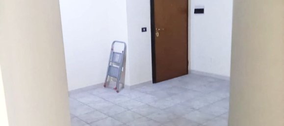 Квартира с 4 комнатами в Андрия, Италия № 160666 2