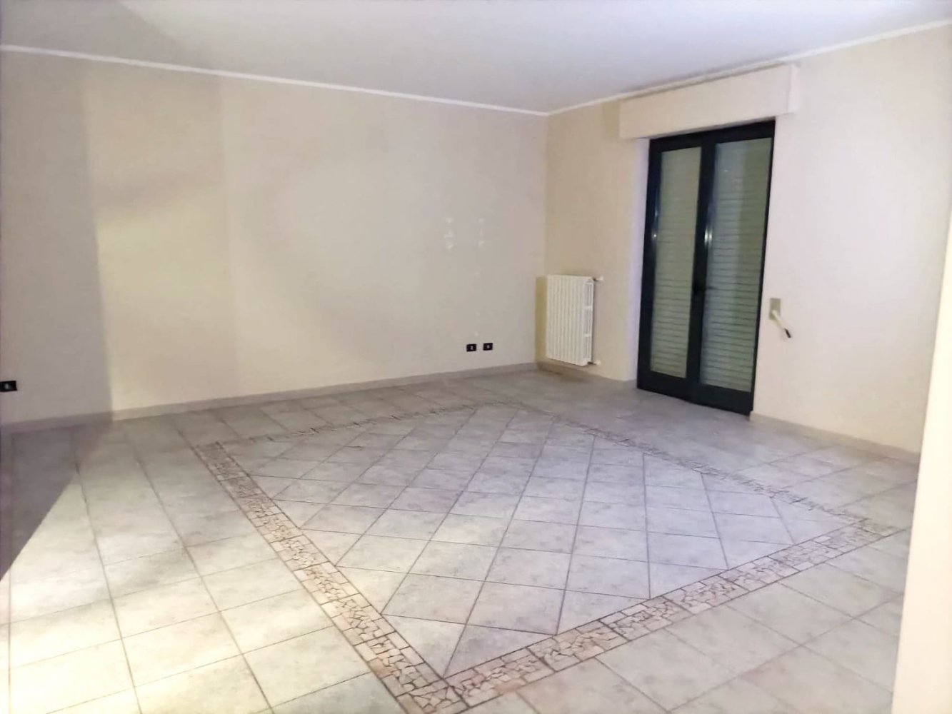 Квартира с 4 комнатами в Андрия, Италия № 160666