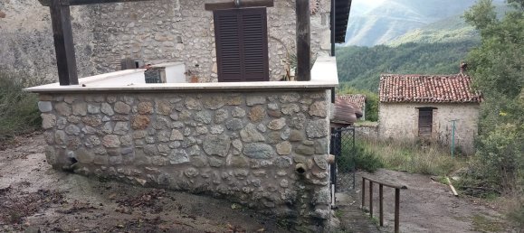 Дом с 4 комнатами в Петрелла Сальто, Италия № 252637 2