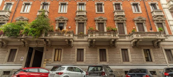 2 bedrooms Apartment in Milan, Italy No. 320382 24