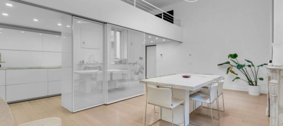 2 bedrooms Apartment in Milan, Italy No. 320382 4