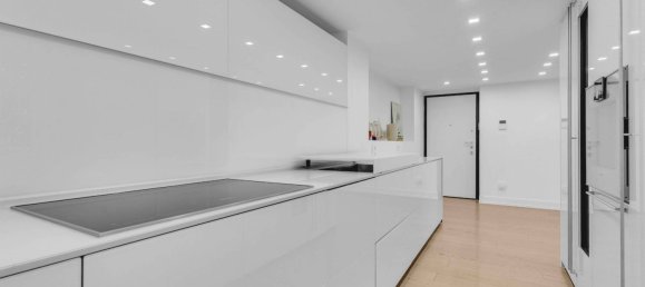 2 bedrooms Apartment in Milan, Italy No. 320382 7