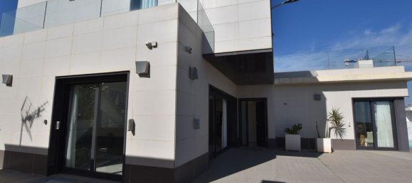 5 bedrooms Villa in San Miguel de Salinas, Spain No. 184780 17