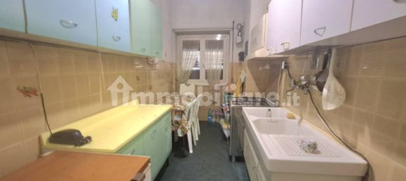 Apartamento de 2 dormitorios en Rome, Italy No. 349928 3