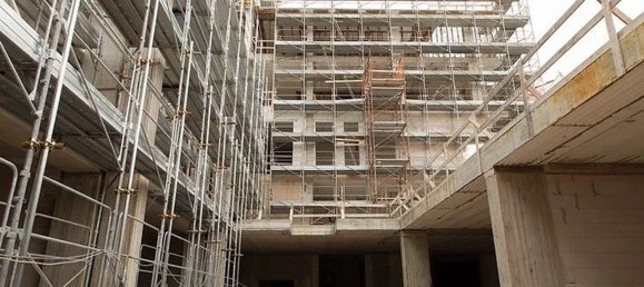 261m² Office in Lecce, Italy No. 96782 49