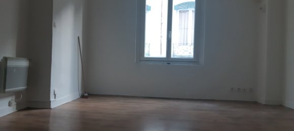 1 room Building in Tours, France No. 50786 8