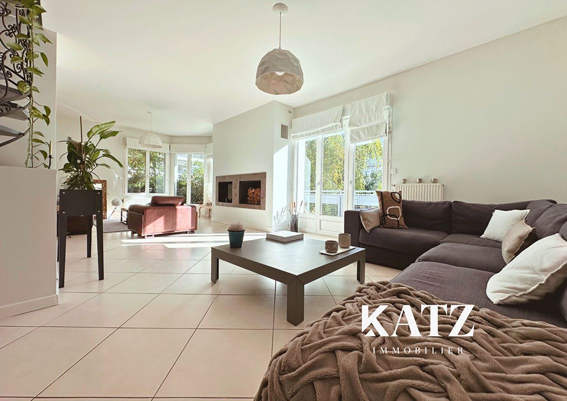 4 chambres Maison à Garches, France No. 133186