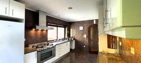 5 bedrooms House in Coimbra, Portugal No. 189152 4