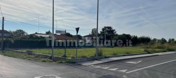 816m² Land in San Pietro in Casale, Italy No. 333193 3
