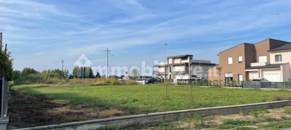 816m² Land in San Pietro in Casale, Italy No. 333193 2