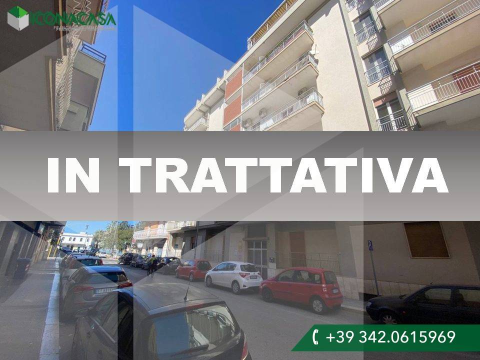 5 rooms Apartment in Bitonto, Italy No. 26580