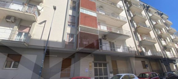 5 rooms Apartment in Bitonto, Italy No. 26580 4