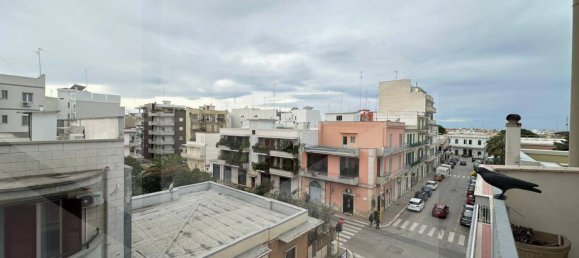 5 rooms Apartment in Bitonto, Italy No. 26580 3