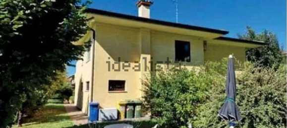 Вилла с 9 комнатами в Сальгареда, Италия № 206458 4