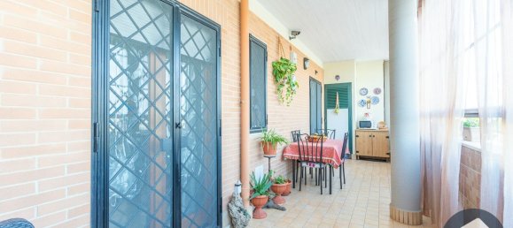 3 rooms Apartment in Pomezia, Italy No. 137894 5