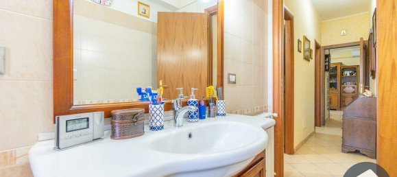 3 rooms Apartment in Pomezia, Italy No. 137894 2
