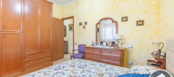 3 rooms Apartment in Pomezia, Italy No. 137894 32