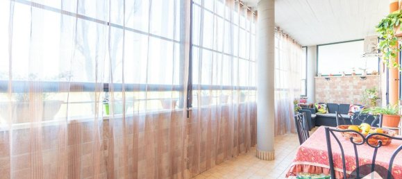 3 rooms Apartment in Pomezia, Italy No. 137894 8