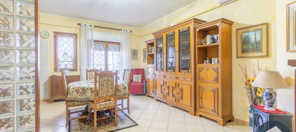 3 rooms Apartment in Pomezia, Italy No. 137894 18