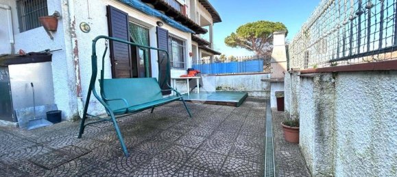3 bedrooms Apartment in Comacchio, Italy No. 52655 17