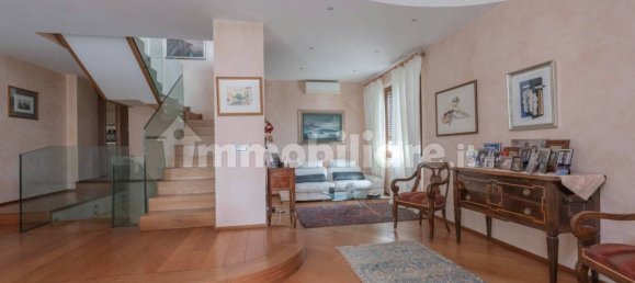 3 غرف نوم فيلا في Moncalieri, Italy رقم 143217 4