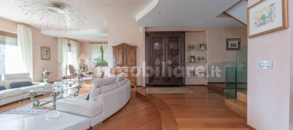 3 غرف نوم فيلا في Moncalieri, Italy رقم 143217 6