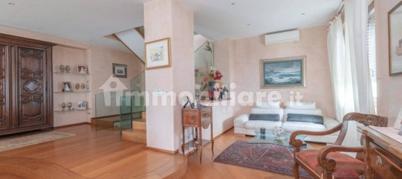 3 غرف نوم فيلا في Moncalieri, Italy رقم 143217 5