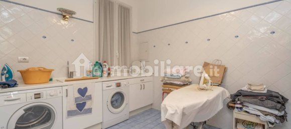 3 غرف نوم فيلا في Moncalieri, Italy رقم 143217 42