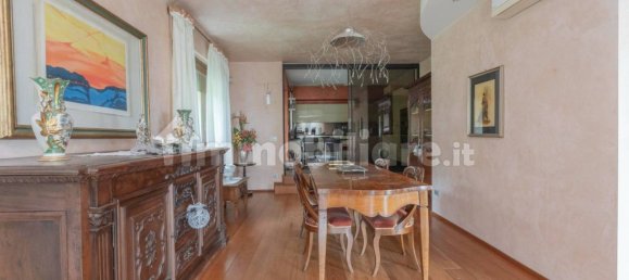 3 غرف نوم فيلا في Moncalieri, Italy رقم 143217 10