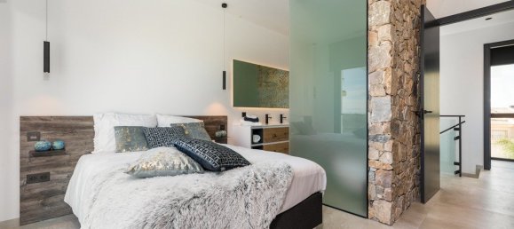 5 bedrooms Villa in Los Altos, Spain No. 9170 17