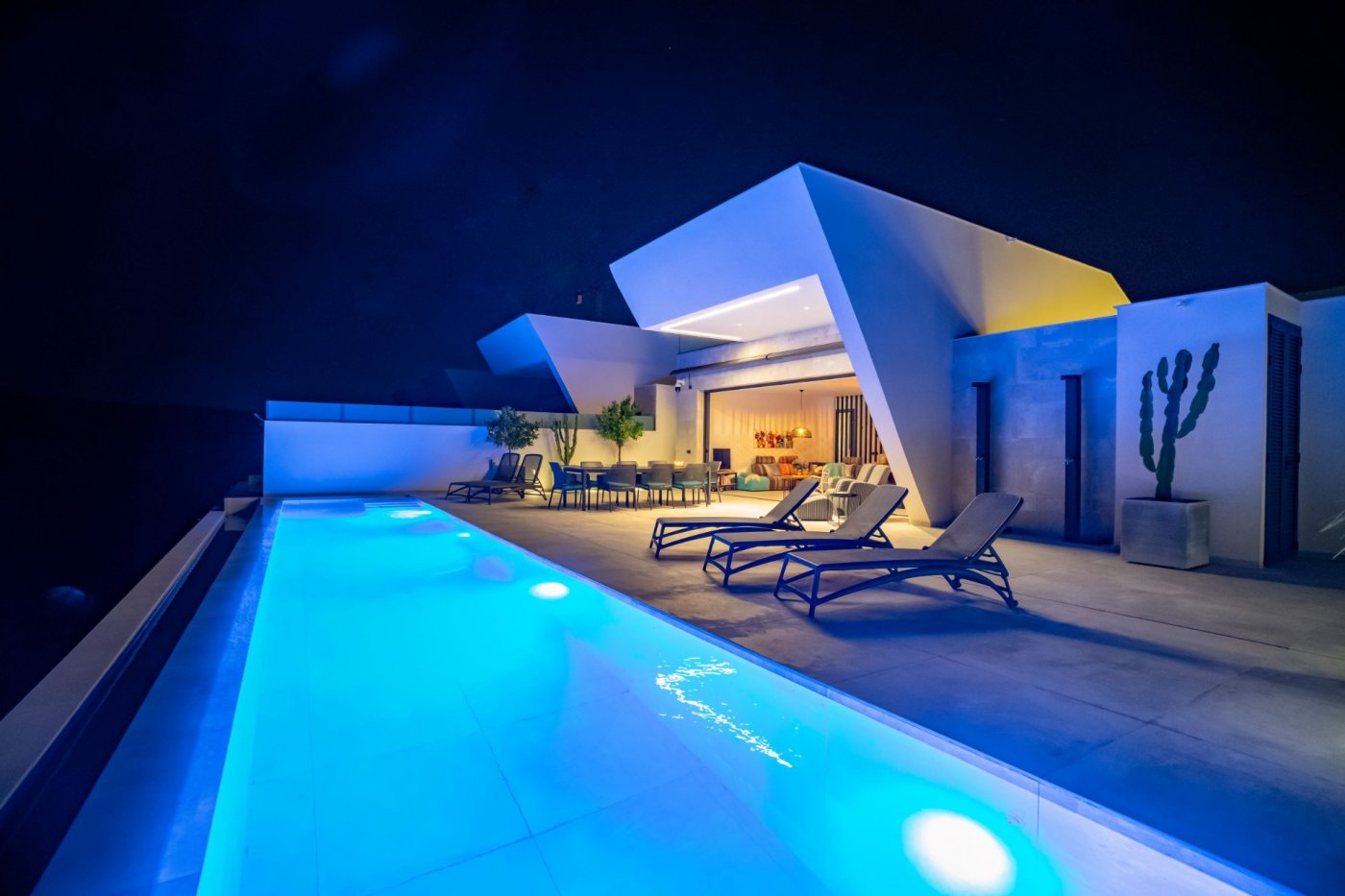 5 bedrooms Villa in Los Altos, Spain No. 9170