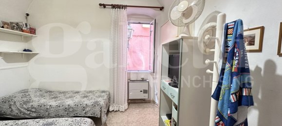 1 bedroom Duplex in Sanremo, Italy No. 325851 3