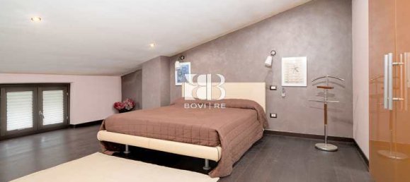 4 bedrooms Villa in Bracciano, Italy No. 193356 10