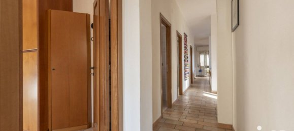 Квартира с 4 спальнями в Озимо, Италия № 346981 18