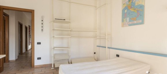 Квартира с 4 спальнями в Озимо, Италия № 346981 17